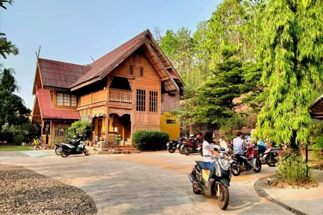 Crossroads House Mae Hong Son Exterior foto