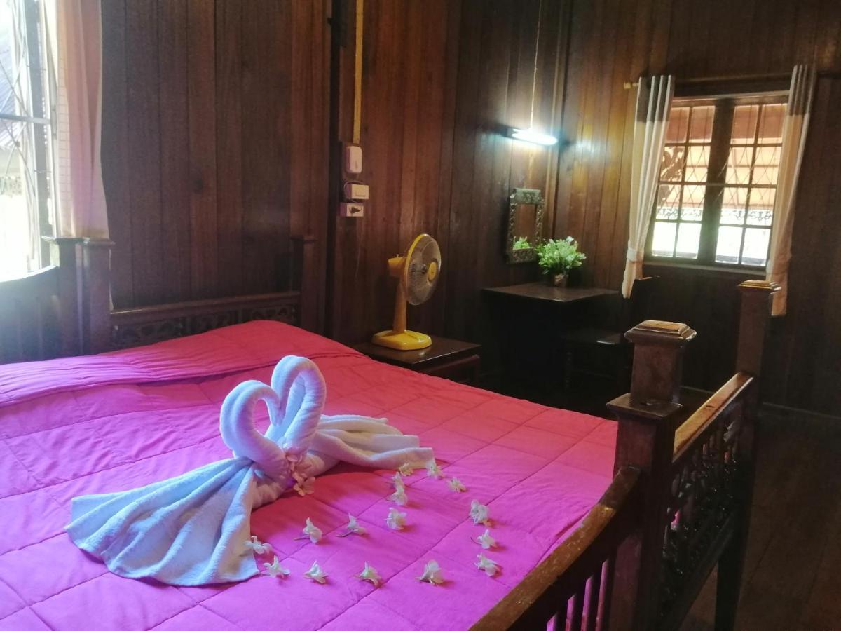 Crossroads House Mae Hong Son Exterior foto